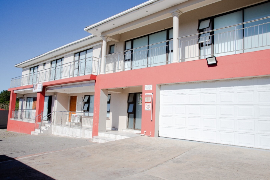 24 Bedroom Property for Sale in Amalinda Eastern Cape